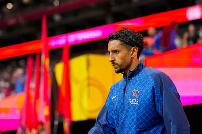 ماركينيوس مدافع باريس سان جيرمان